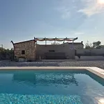 Вилла Stone Tonka