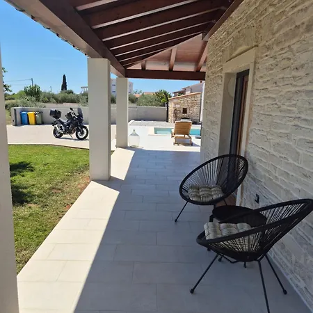 Villa Stone Tonka Pula