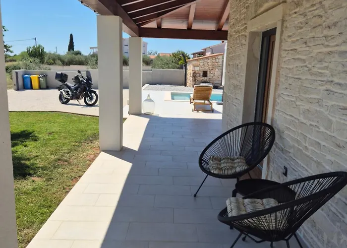 Villa Stone Tonka Pula